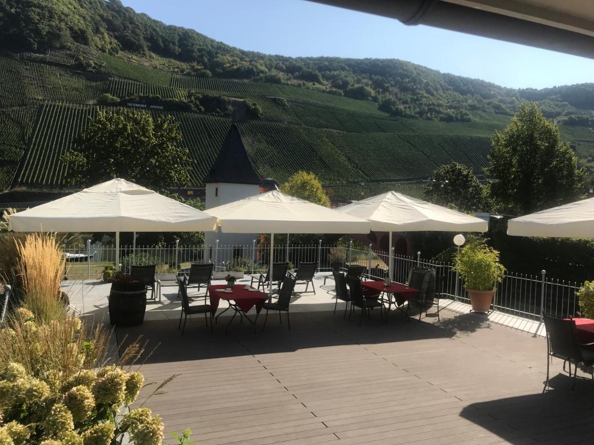 Gaestehaus & Weingut Cluesserath-Weiler Trittenheim Exterior photo